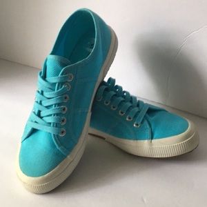 EUC Superga Cotu 2750 Sz8.5 Plz note size chart